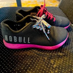 Nobull trainers! How fun! Get a great work out in these!